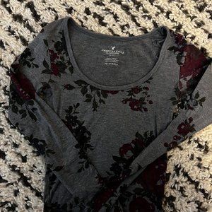 Floral American Eagle (Size XS) Long Sleeve Crop Top